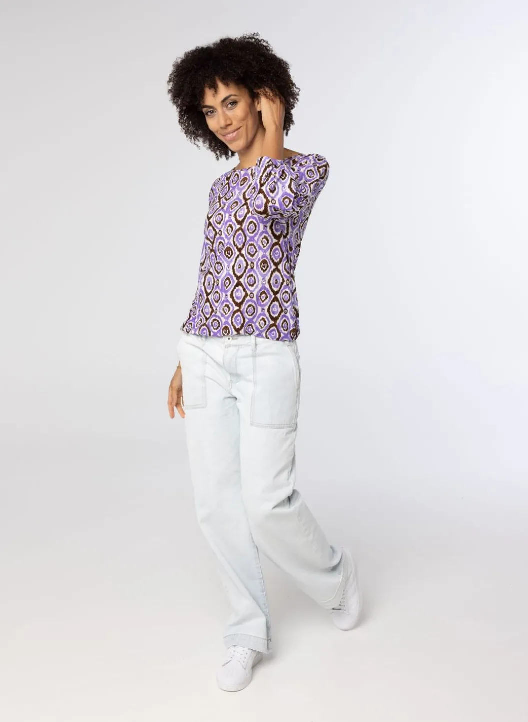 Paars Shirt Met Grafische Print